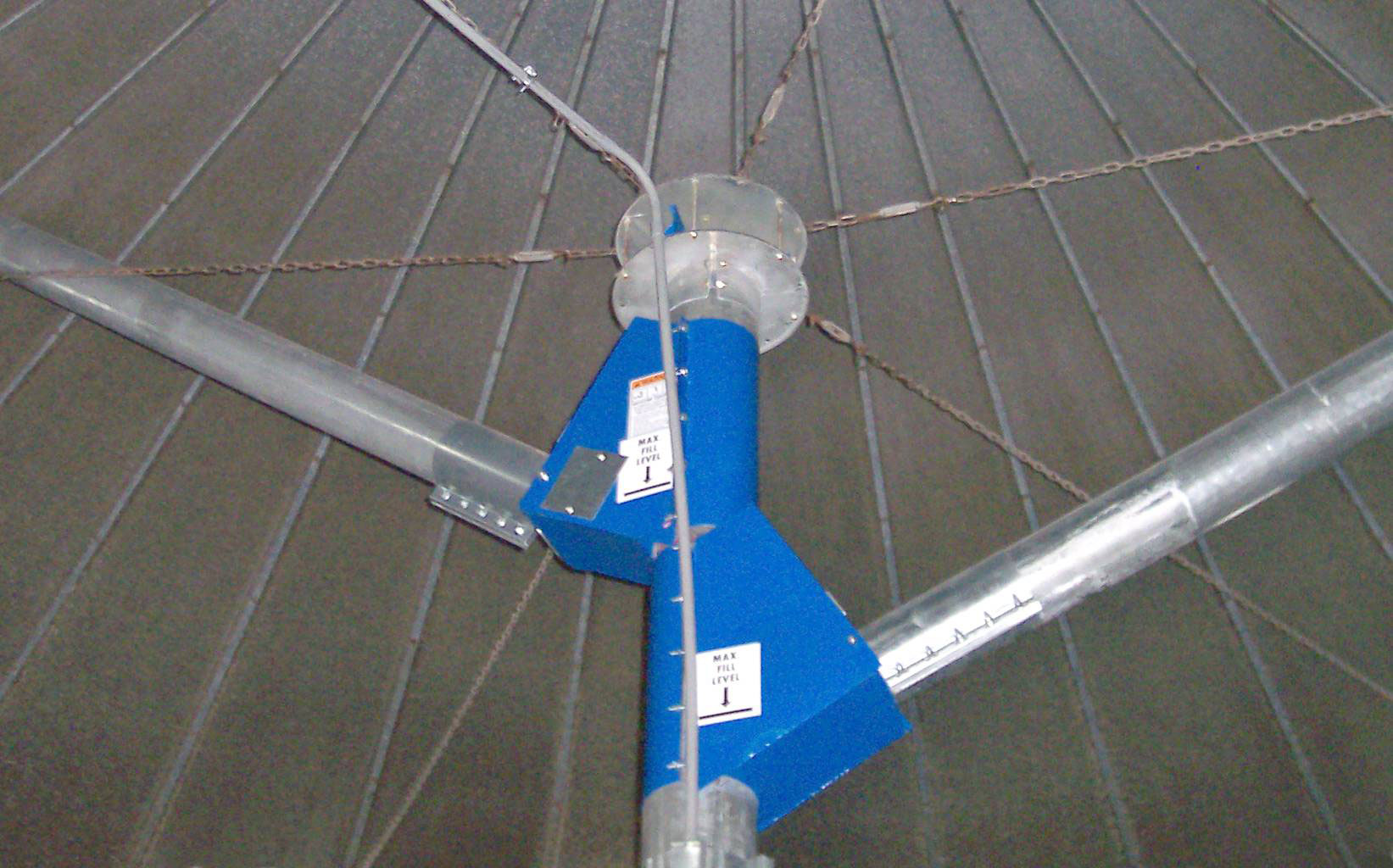 Shivvers vertical grain auger | Shivvers